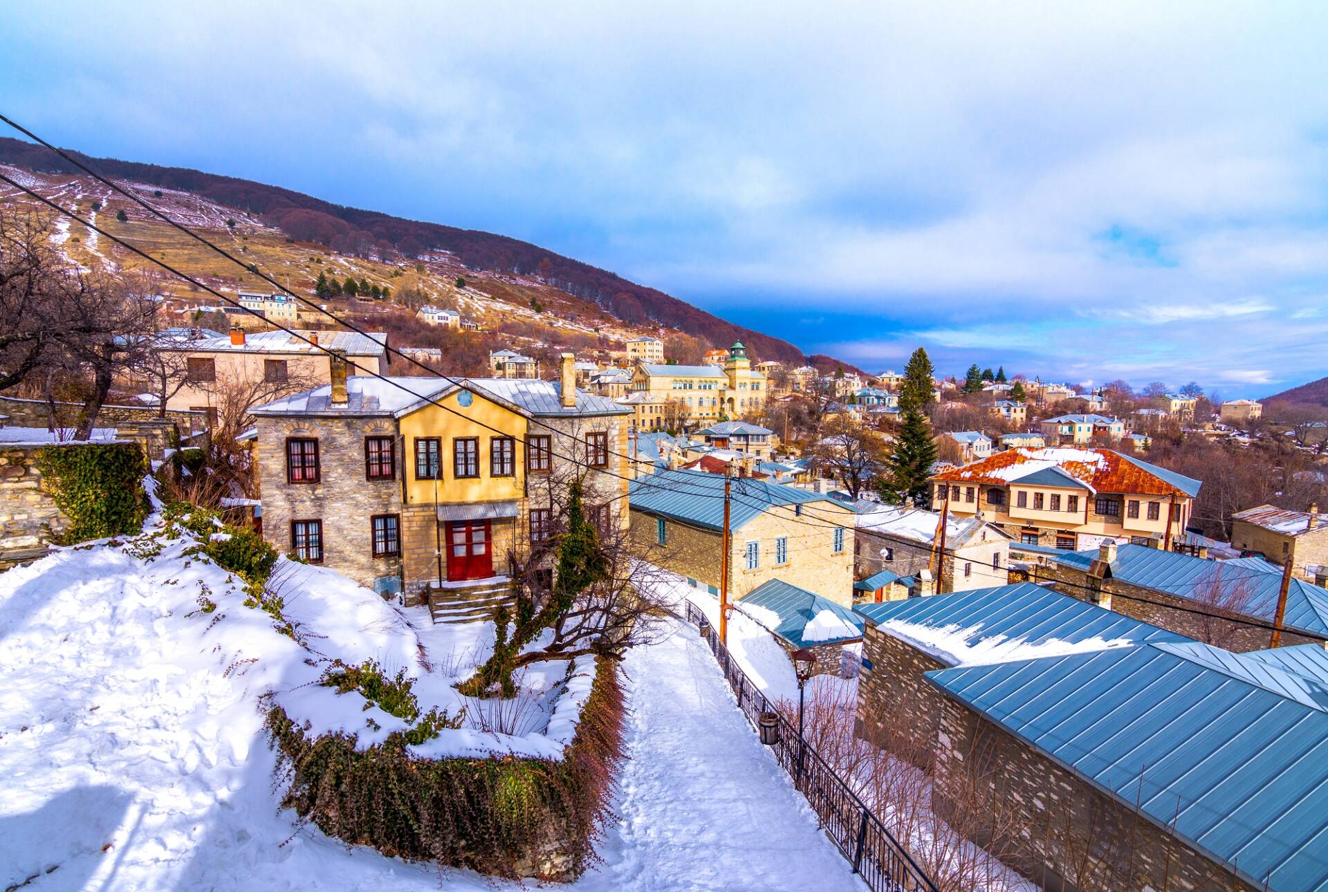 Χιόνισε στο Νυμφαίο και σε άλλα χωριά της Δ. Μακεδονίας