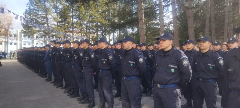 Γρεβενά: Ορκωμοσία 200 δόκιμων αστυφυλάκων της Σχολής Αστυφυλάκων