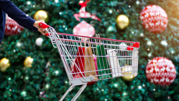 Καλάθι των Χριστουγέννων: Αποκλίσεις πάνω από 40% στις τιμές των προϊόντων
