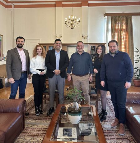 Συνάντηση του Δημάρχου Κοζάνης Γιάννη Κοκκαλιάρη με στελέχη του Ομίλου Ενεργών Νέων Δυτικής Μακεδονίας – Europe Direct Δυτικής Μακεδονίας