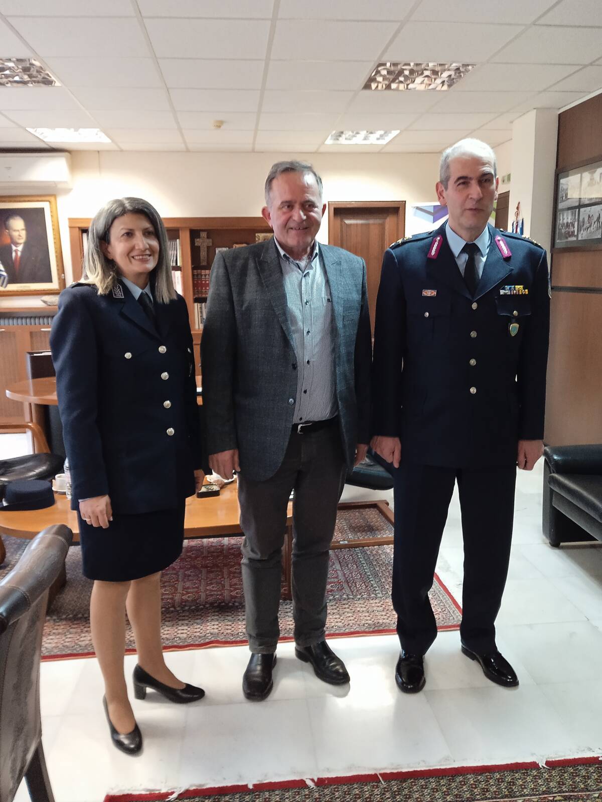 Εθιμοτυπική επίσκεψη του Νέου Περιφερειακού Αστυνομικού Διευθυντή Δυτικής Μακεδονίας στον Αντιπεριφερειάρχη Γρεβενών