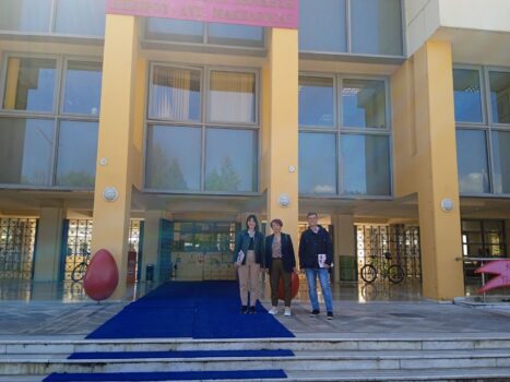 Περιοδεία της ευρωβουλευτή του ΚΚΕ Κουζιάκη Τίνας σε διοικητήριο και νοσοκομείο