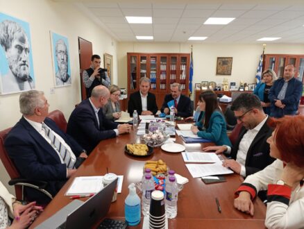 Επίσκεψη της Υφυπουργού Εσωτερικών Βιβής Χαραλαμπογιάννη στην Περιφέρεια Δυτικής Μακεδονίας – Πρόταση σύναψης Μνημονίου Συνεργασίας μεταξύ της Περιφέρειας και της Γ. Γ. Δημόσιας Διοίκησης του ΥΠΕΣ
