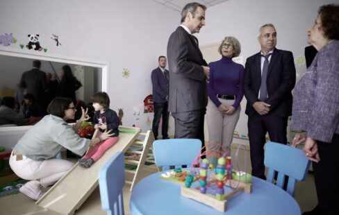 Επίδομα 391 ευρώ σε όλους όσοι πάσχουν από κώφωση ανακοίνωσε ο πρωθυπουργός