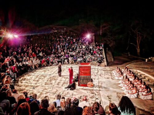 Ευαγγελία Μπόγκια: Εύγε στη θεατρική ομάδα “Εξ αμάξης”