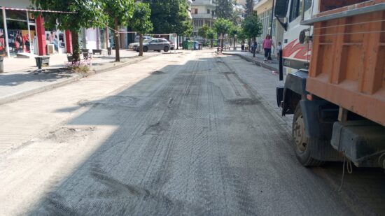 Γρεβενά: Ξεκίνησαν οι εργασίες για την ασφαλτόστρωση της οδού Μεγάλου Αλεξάνδρου (Φωτογραφίες)