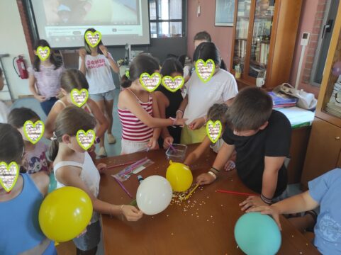 Στη βιβλιοθήκη όλα είναι … θεϊκά!