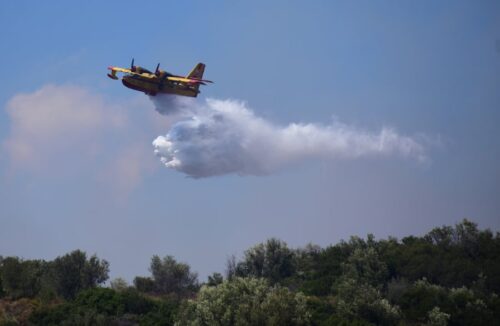 Μαίνεται η φωτιά στην Εορδαία Πτολεμαΐδας