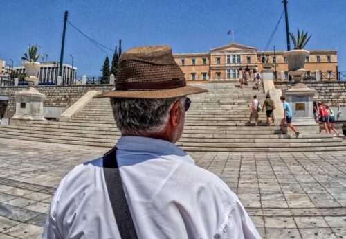 Μαζική έξοδος προς τη σύνταξη δείχνουν τα στοιχεία του ΕΦΚΑ