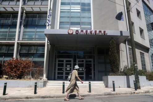 ΟΠΕΚΕΠΕ: Αγάπη μου συρρίκνωσα… τον αγροτικό κόσμο – «Εξαφανίστηκαν» 230.000 αγρότες