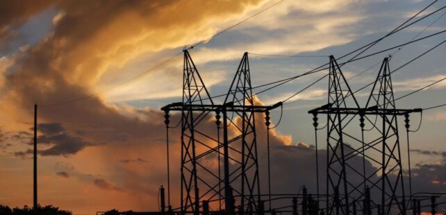 Δυτική Μακεδονία: Προσωρινός ανάδοχος για αλλαγή διαδρομής των γραμμών υψηλής τάσης στον οικισμό Ποντοκώμης