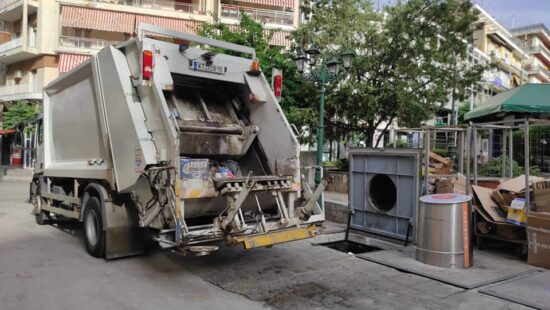Καταγγελία για παραβατική συμπεριφορά οδηγού απορριμματοφόρου του Δήμου Κοζάνης