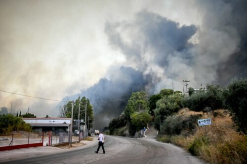 Πάνω από 100.000 στρέμματα έγιναν στάχτη – Δορυφορικές εικόνες του Meteo