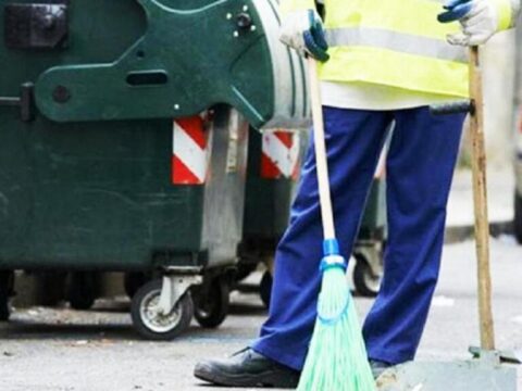 Ιωάννινα: Οδοκαθαριστής γρονθοκοπήθηκε από πολίτη και κατέληξε στο νοσοκομείο – Η ανακοίνωση του Δήμου Ιωαννιτών