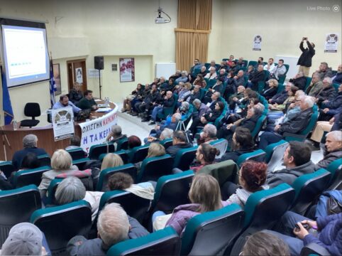 Με μαζική συμμετοχή και επιστημονικά δεδομένα η εκδήλωση ενημέρωσης κατά της καύσης απορριμμάτων στην Πτολεμαΐδα