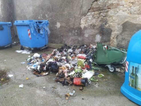 Προσοχή στη στάχτη στους κάδους απορριμμάτων – Ανακοίνωση του Δήμου Φλώρινας