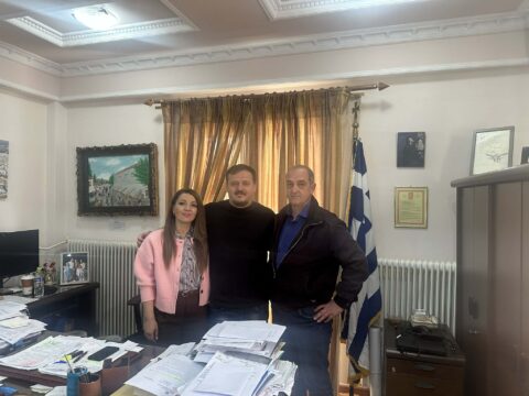 Ορκωμοσία δύο νέων υπαλλήλων στον Δήμο Δεσκάτης