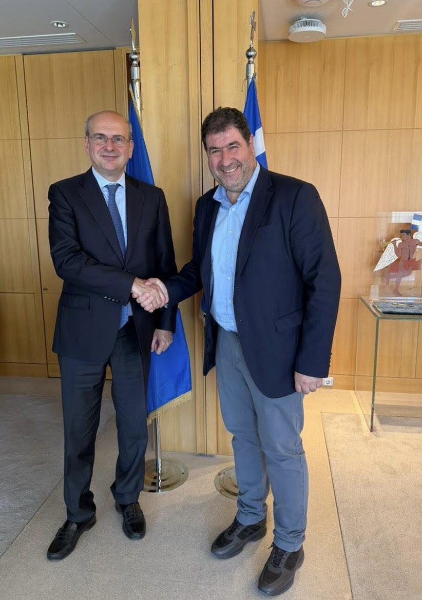 Συνάντηση εργασίας του Θανάση Σταυρόπουλου με τον Αντιπρόεδρο της Κυβέρνησης Κωστή Χατζηδάκη για τις αποζημιώσεις των κερασοπαραγωγών και αγροτικά θέματα