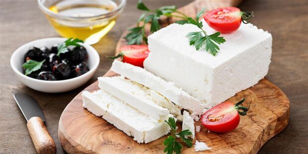 Κίνδυνος για τη φέτα από τη μειωμένη παραγωγή γάλακτος