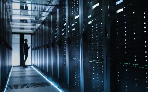 Στάσσης: Στην πρίζα έως τα τέλη του 2028 το data center στην Κοζάνη