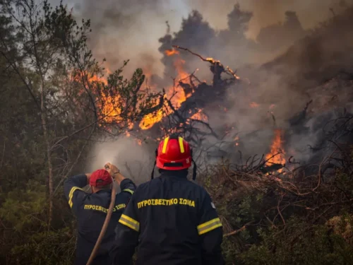 Ευχαριστήρια επιστολή προς τους Πυροσβέστες των Γρεβενών – «Ο πατέρας μου πρόσφερε στα Γρεβενά κι εκείνοι έσωσαν το σπίτι του στη Σίβηρη»