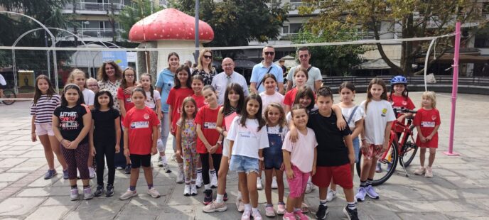 «Κινούμαστε και Παίζουμε Όλοι Μαζί»: Η άθληση έγινε παιχνίδι για μικρούς και μεγάλους στην Κεντρική Πλατεία Γρεβενών